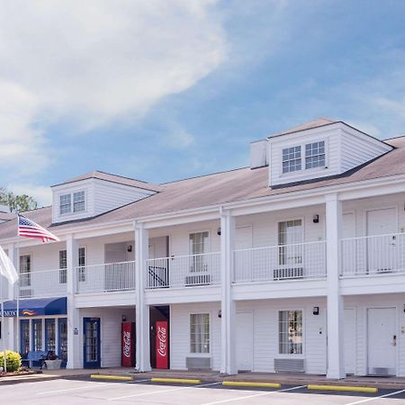 Baymont By Wyndham Albany At Albany Mall Esterno foto