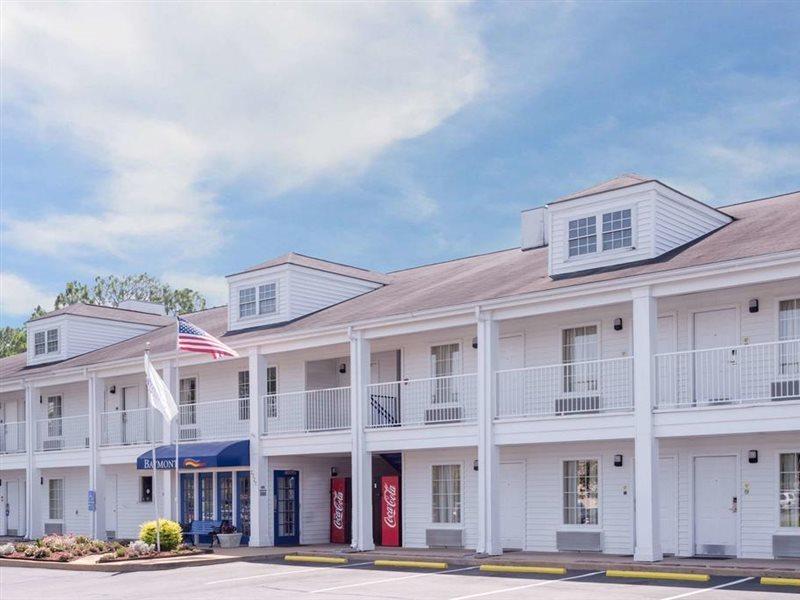 Baymont By Wyndham Albany At Albany Mall Esterno foto